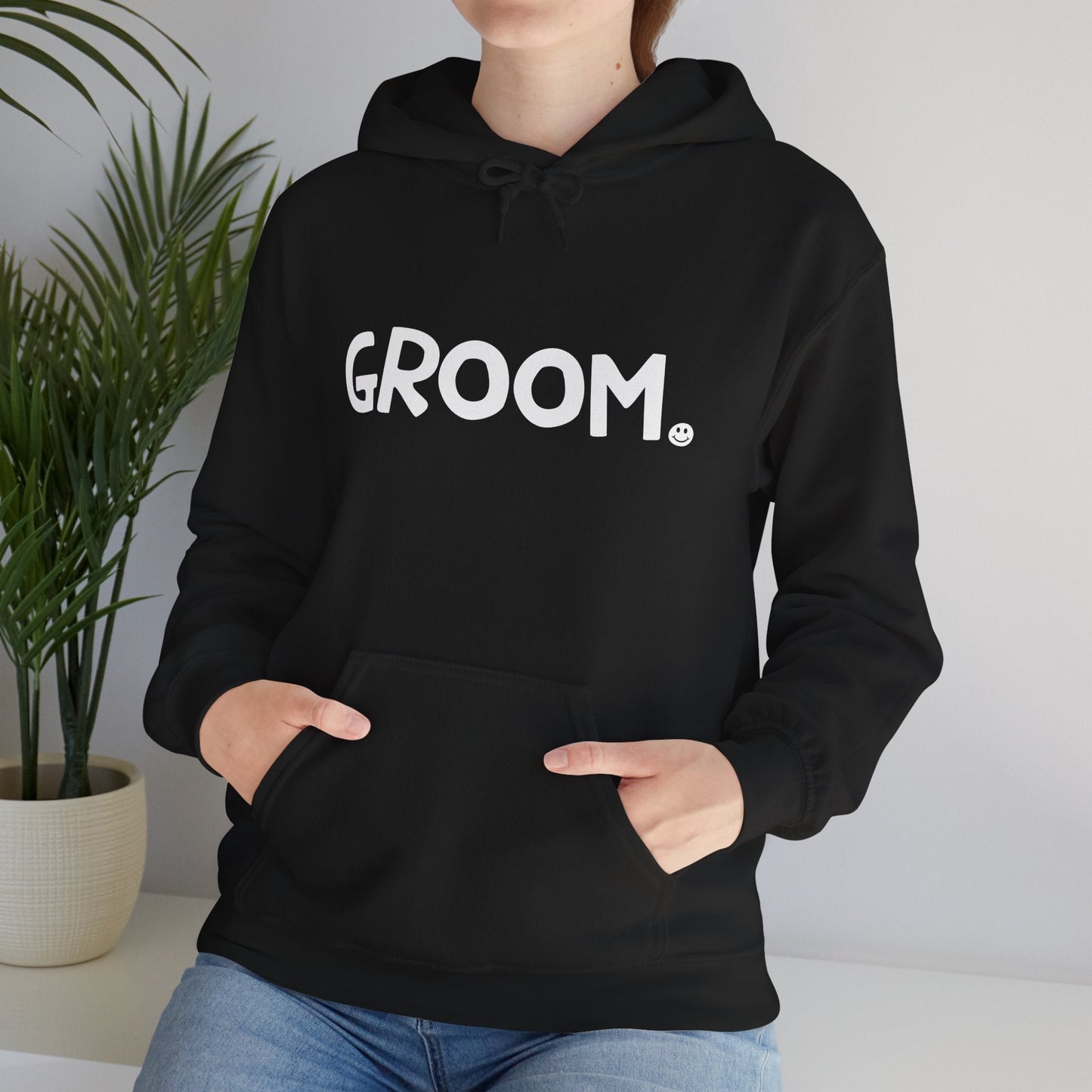 GROOM Happy Tee (Hoodie) Printify